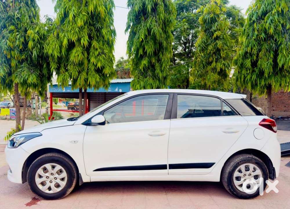 Hyundai I20 2015-2017 Magna At 1.4, 2017, Petrol