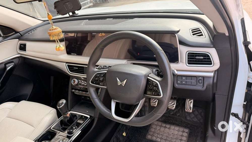 Mahindra Xuv700 2022 Diesel Good Condition