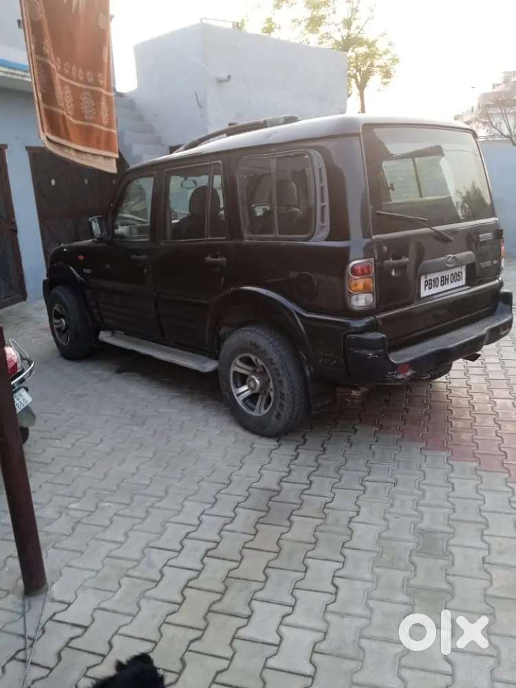 Mahindra Scorpio Glx 2004
