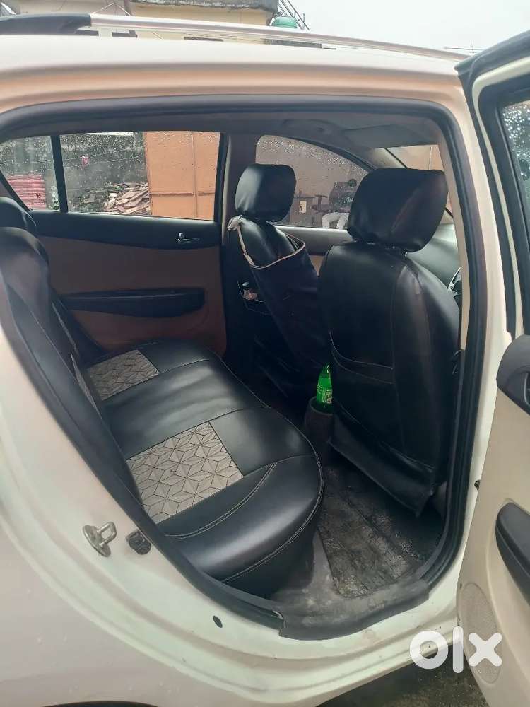 Hyundai I20 Magna Petrol 2012