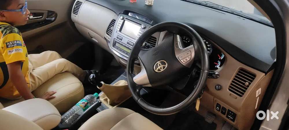 Toyota Innova 2015 Diesel 160000 Km Driven