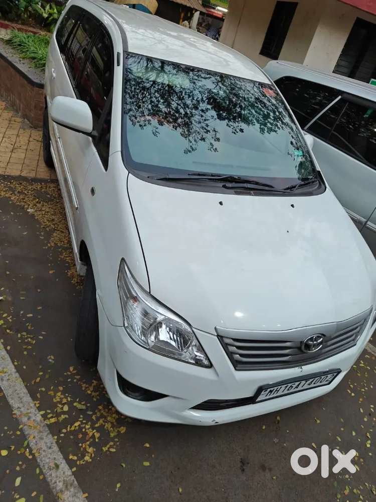Toyota Innova 2012