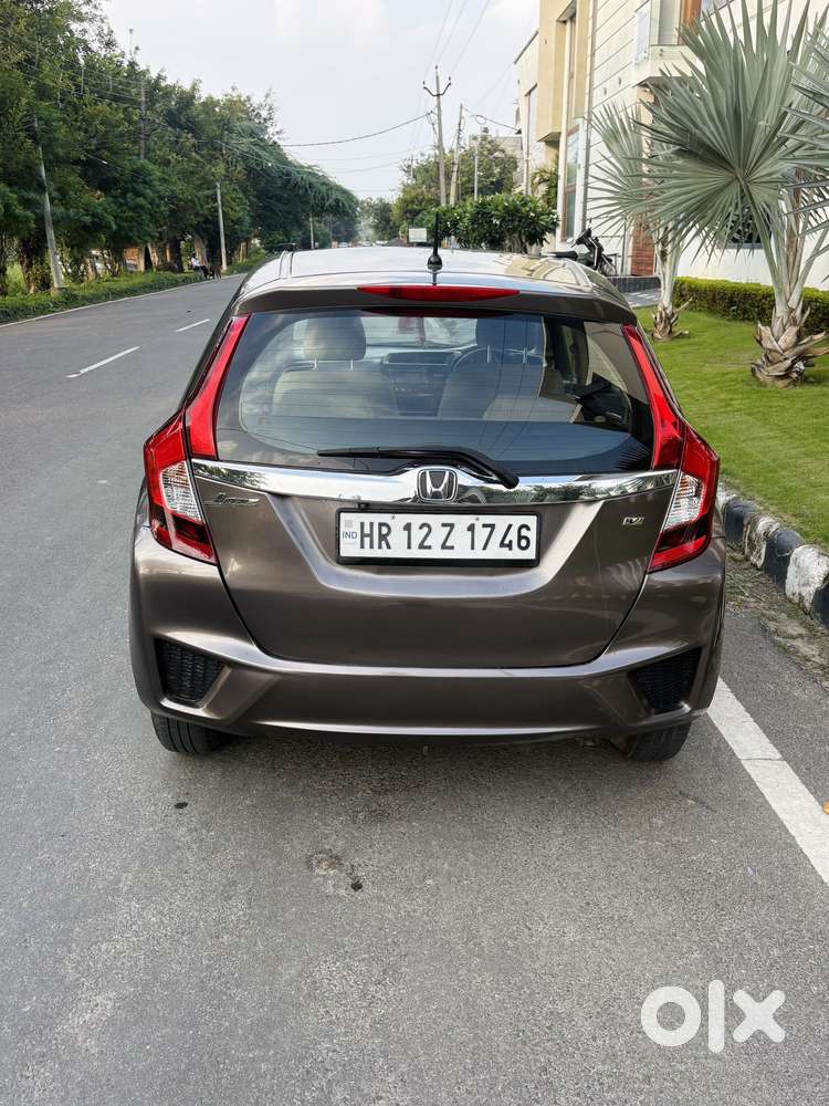 Honda Jazz V Automatic, 2015, Petrol