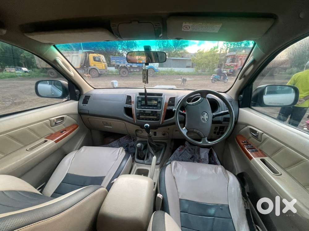 Toyota Fortuner Diesel Manual 2009