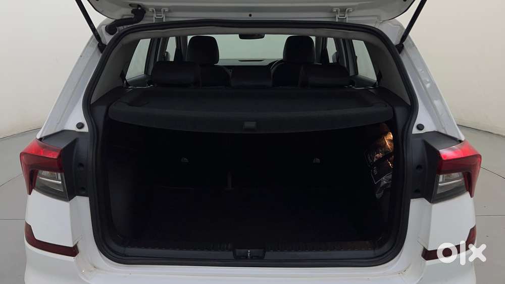 Skoda Kushaq Style 1.0l Tsi At, 2023, Petrol