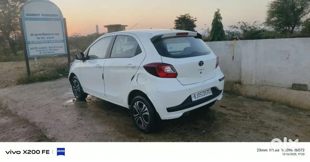 Tata Tiago Xt Icng 2024