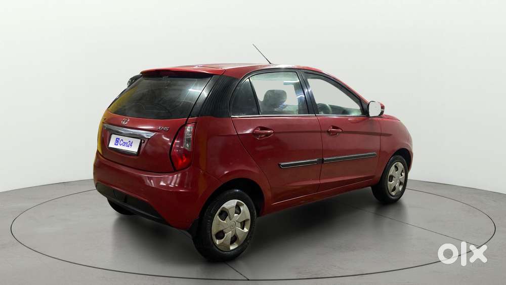 Tata Bolt Revotron Xms, 2015, Petrol