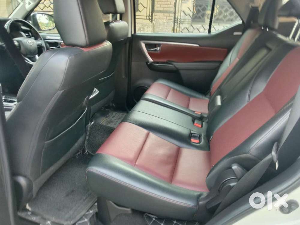 Toyota Fortuner Legender 4x2 At 2.8, 2021, Petrol