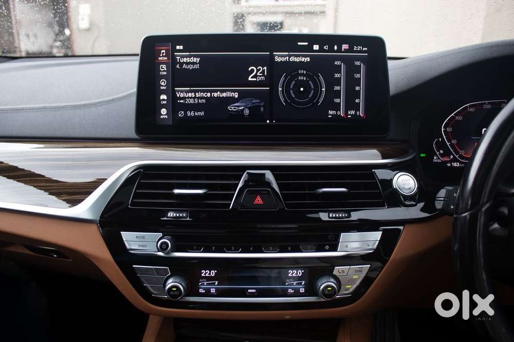 Bmw 6 Series Gt 620d M Sport – 2023  Surat Registered