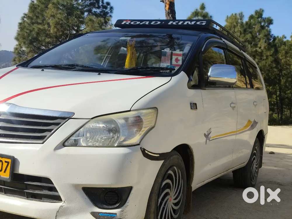 Toyota Innova 2015