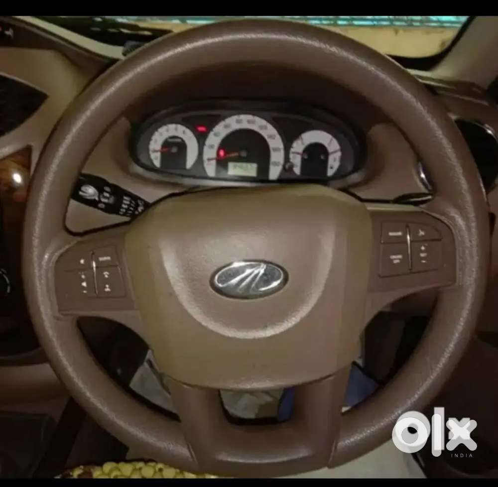 Mahindra Xylo E9
