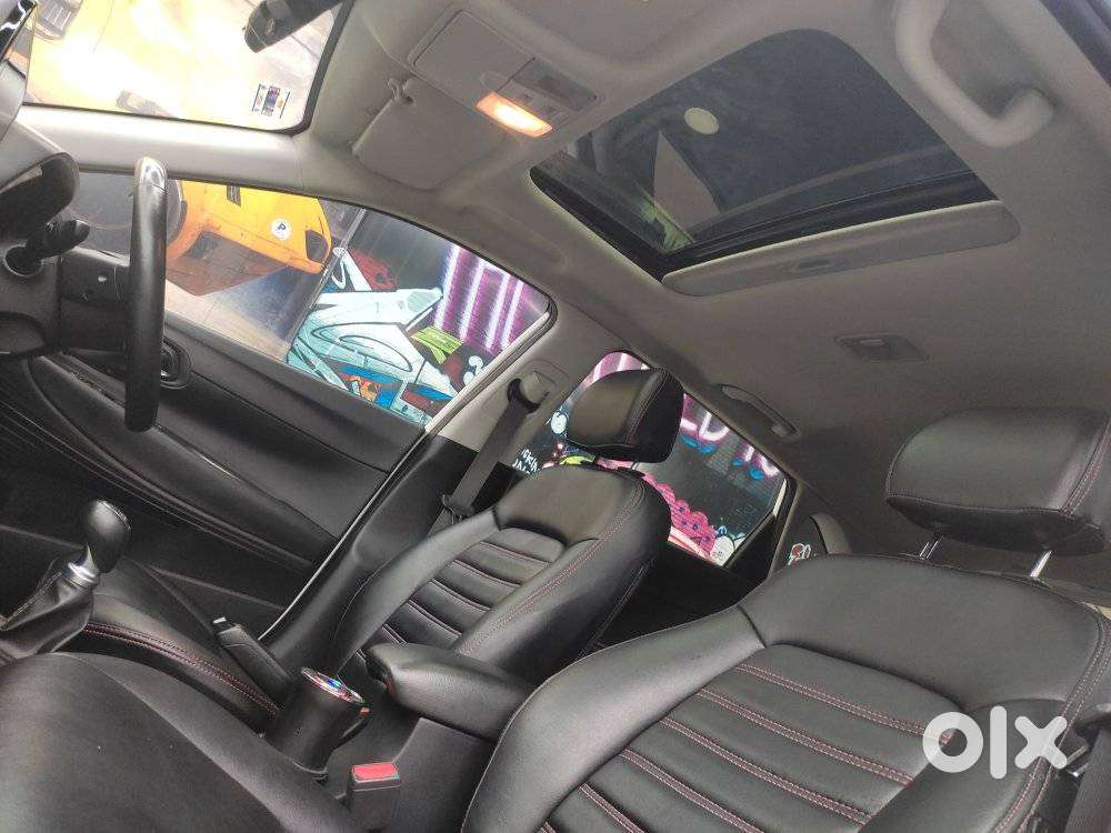 Hyundai I20 Asta (o) 1.2 Mt, 2023, Petrol