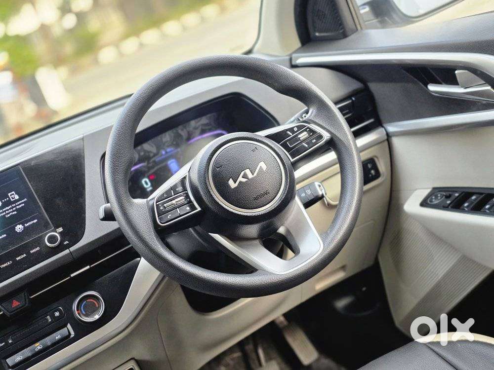 Kia Carens 1.5 Prestige 7 Str, 2023, Petrol