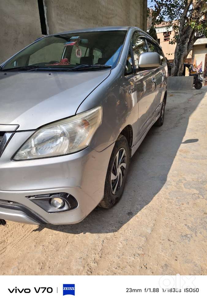 Toyota Innova 2.5 G (diesel) 7 Seater Bs Iv, 2015, Diesel