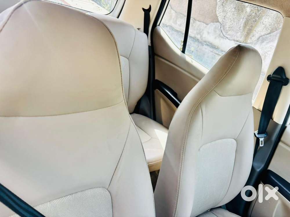 Dec 2012  I10  Service Record  1st Owner