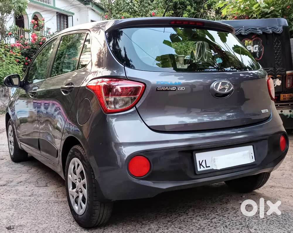 Single Owned  Correct Service Lady Doctor Used Grand I10 Magna 1.2