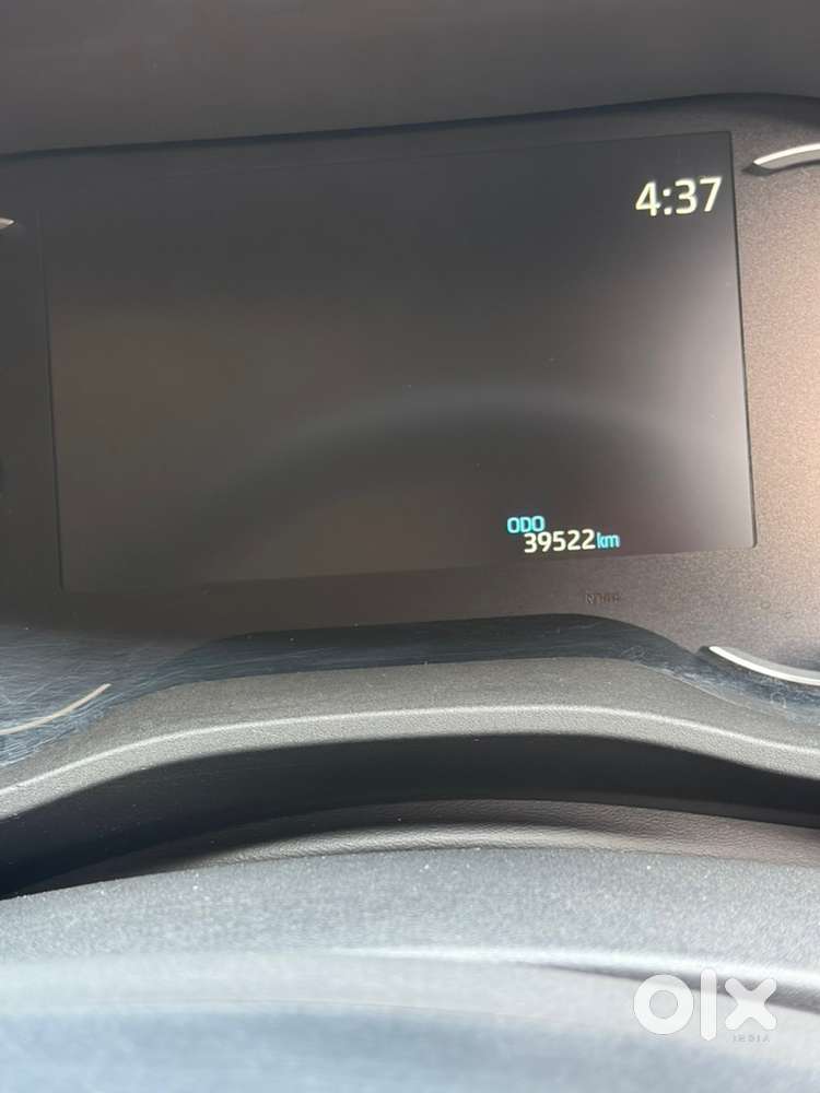 Toyota Innova Hycross Hybrid 2024 Year