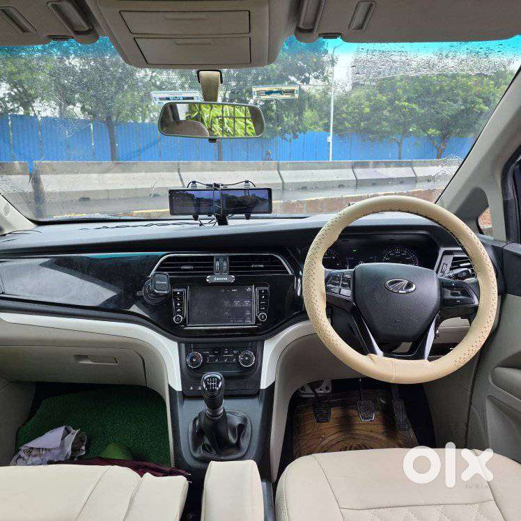 Mahindra Marazzo M6 8str, 2019, Diesel