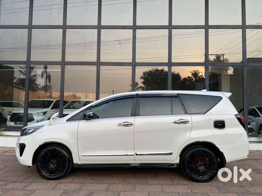 Toyota Innova Crysta 2.4 Z 7 Str, 2022, Diesel