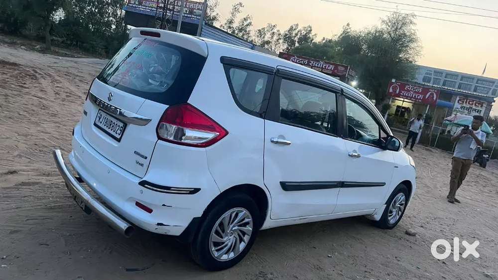Maruti Suzuki Ertiga 2016 Diesel 136000 Km Driven