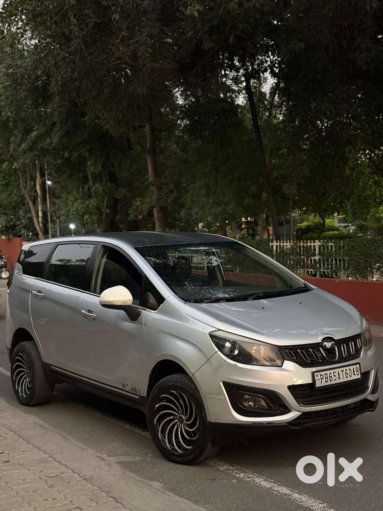 Mahindra Marazzo M6, 2018, Diesel
