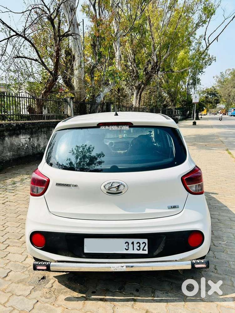 Hyundai Grand I10 2017 Petrol Well Maintained