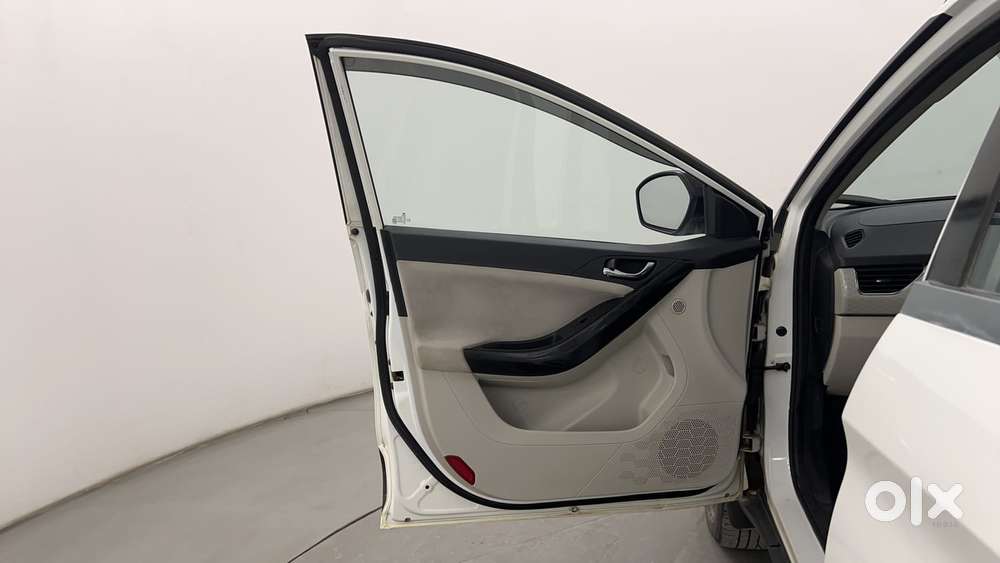 Tata Nexon 1.2 Revotron Xza Plus (o), 2021, Petrol