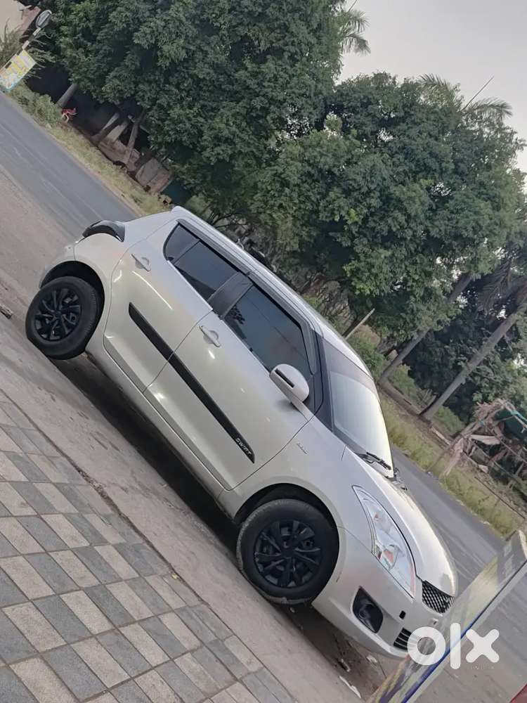 Maruti Suzuki Swift 2015 Diesel 115500 Km Driven