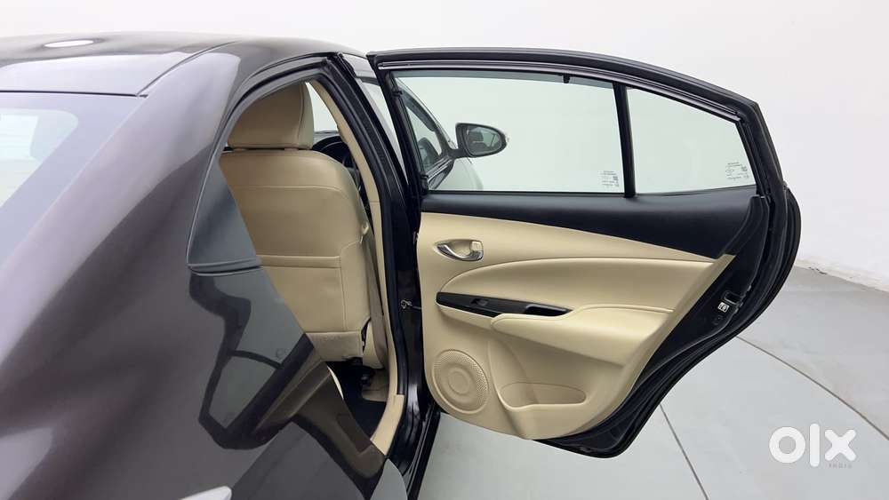 Toyota Yaris Ativ Vx Cvt, 2018, Petrol