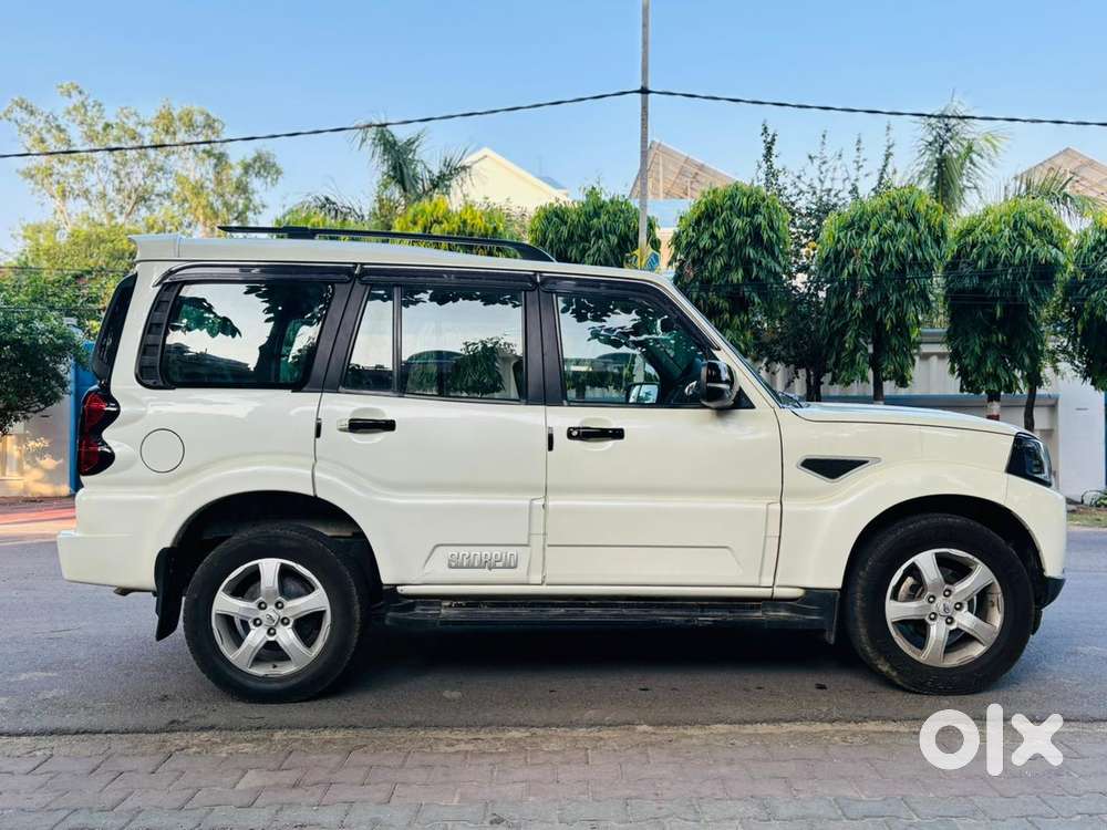 Mahindra Scorpio S11 Mt 7s, 2022, Diesel