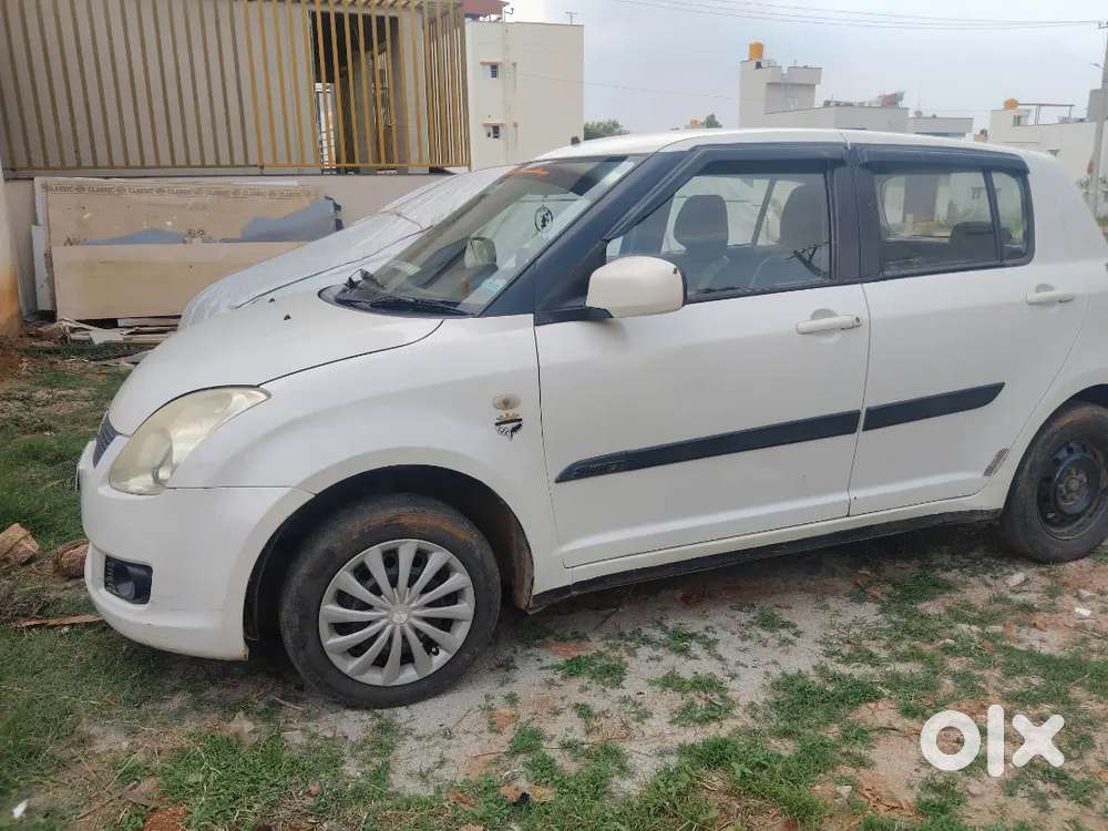 Maruti Suzuki Swift 2006 Petrol 81607 Km Driven