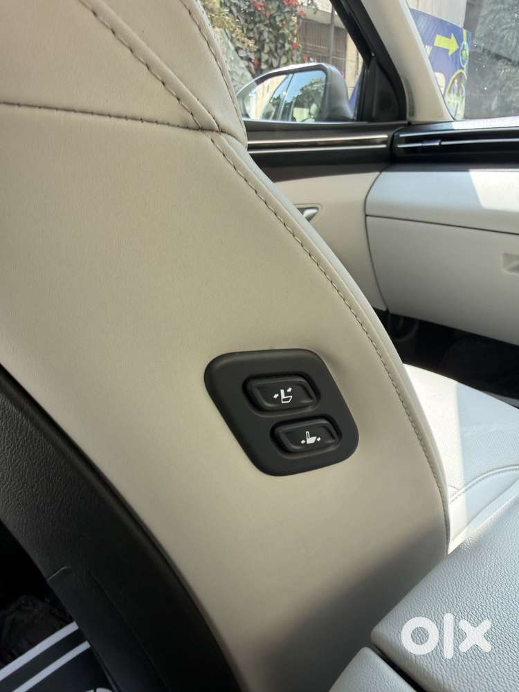 Hyundai Tucson 2.0 Signature Petrol At, 2023, Petrol