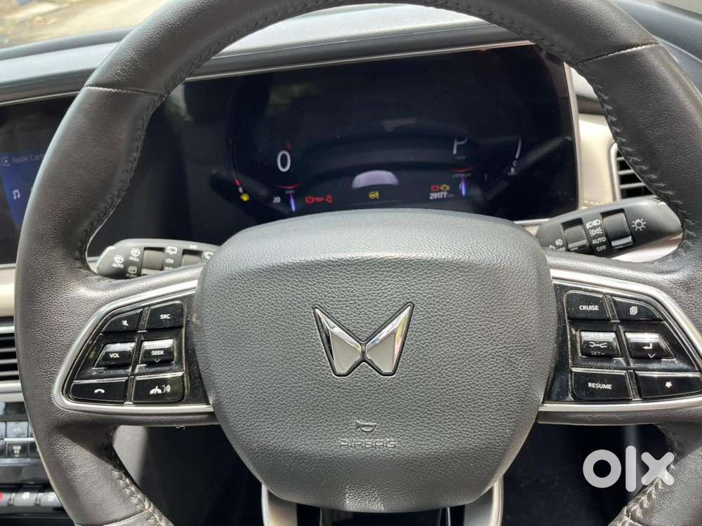 Mahindra Xuv700 Ax7l At 7 Seater Bs-vi Car With Adas