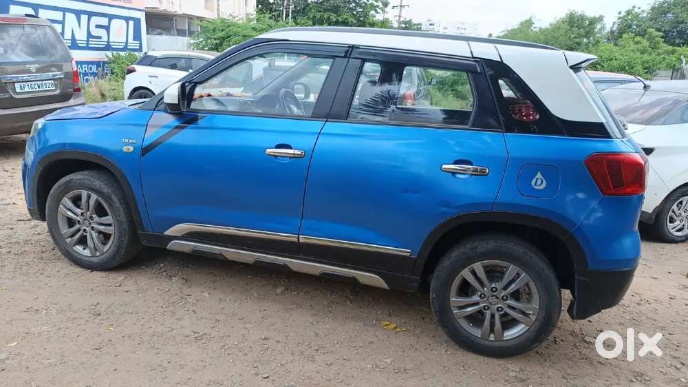 2nd Owner Maruti Brezza Zdi 2017 Excellent Condition