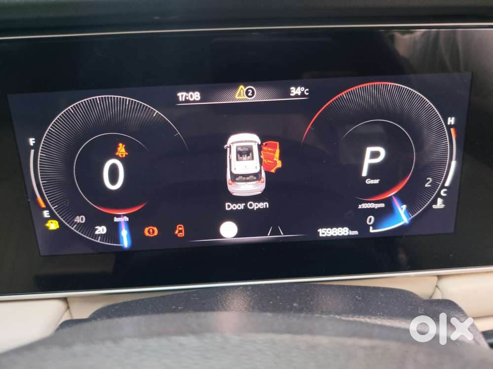 Mahindra Xuv700 2.2 Ax 7 Diesel At Luxury Pack Str, 2022, Diesel