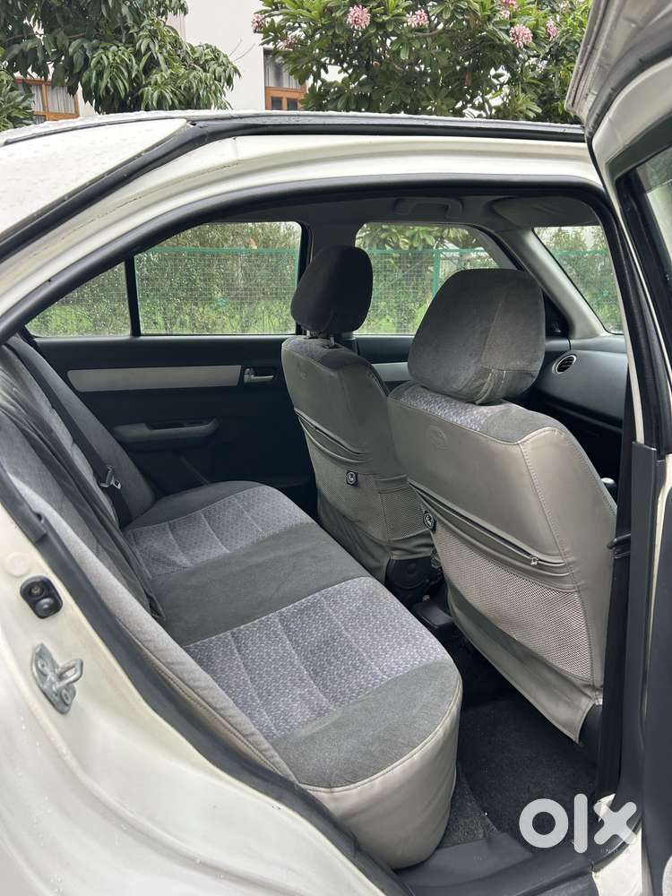Maruti Suzuki Swift Dzire Vxi(o) Mt, 2011, Petrol