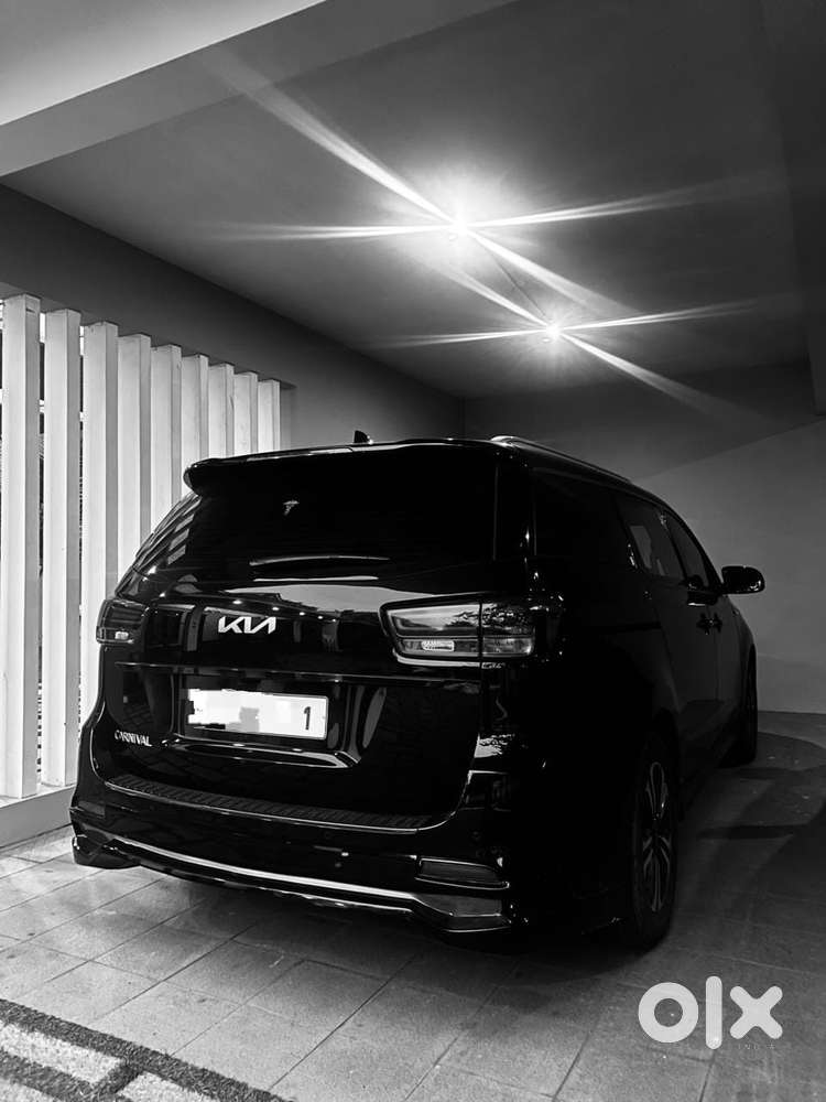 Kia Carnival Prestige, 2023, Diesel