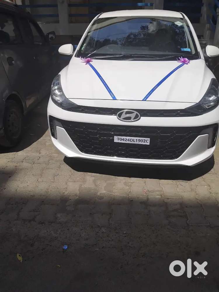 Hyundai Aura 2026 Cng & Hybrids 201 Km Driven