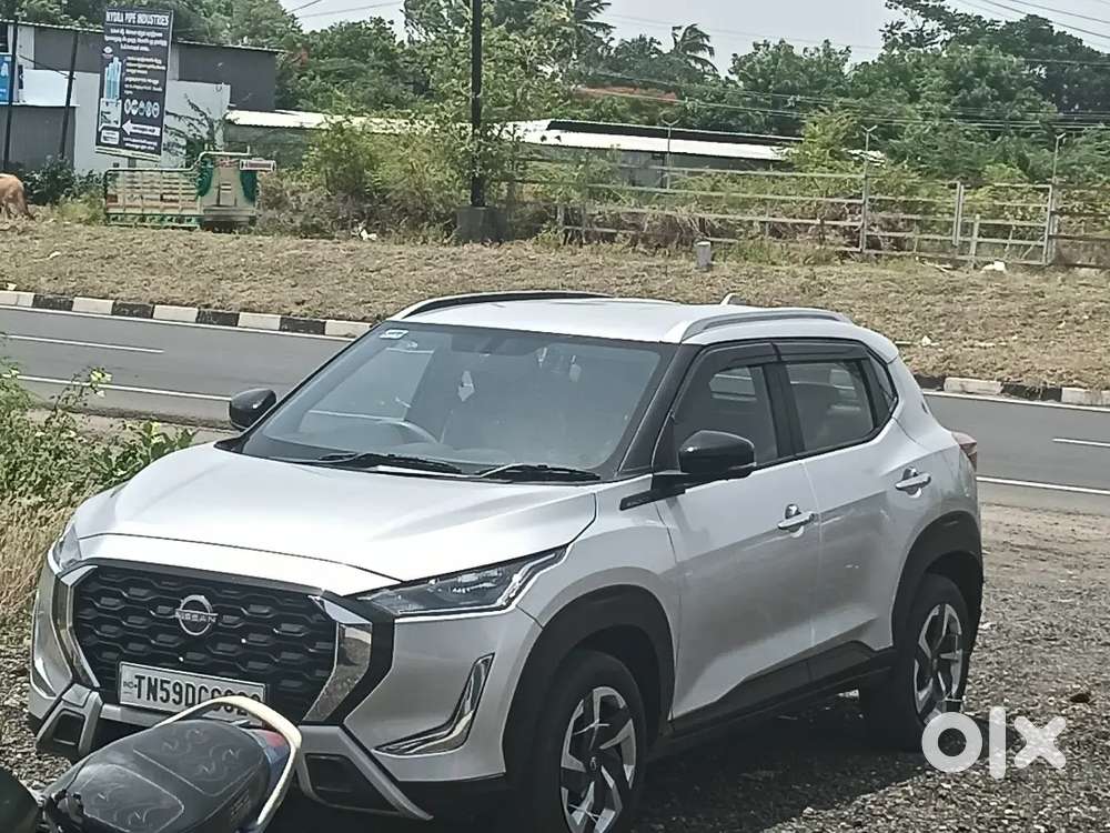 Nissan Magnite 1.0 Xe Petrol Manual 2025