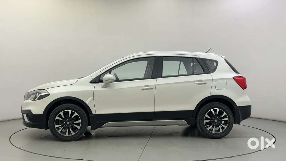 Maruti Suzuki S-cross 1.5 Alpha At, 2022, Petrol