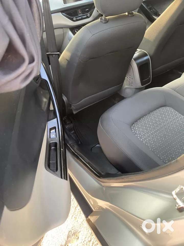 Tata Nexon 1.2 Revotron Xm, 2018, Petrol