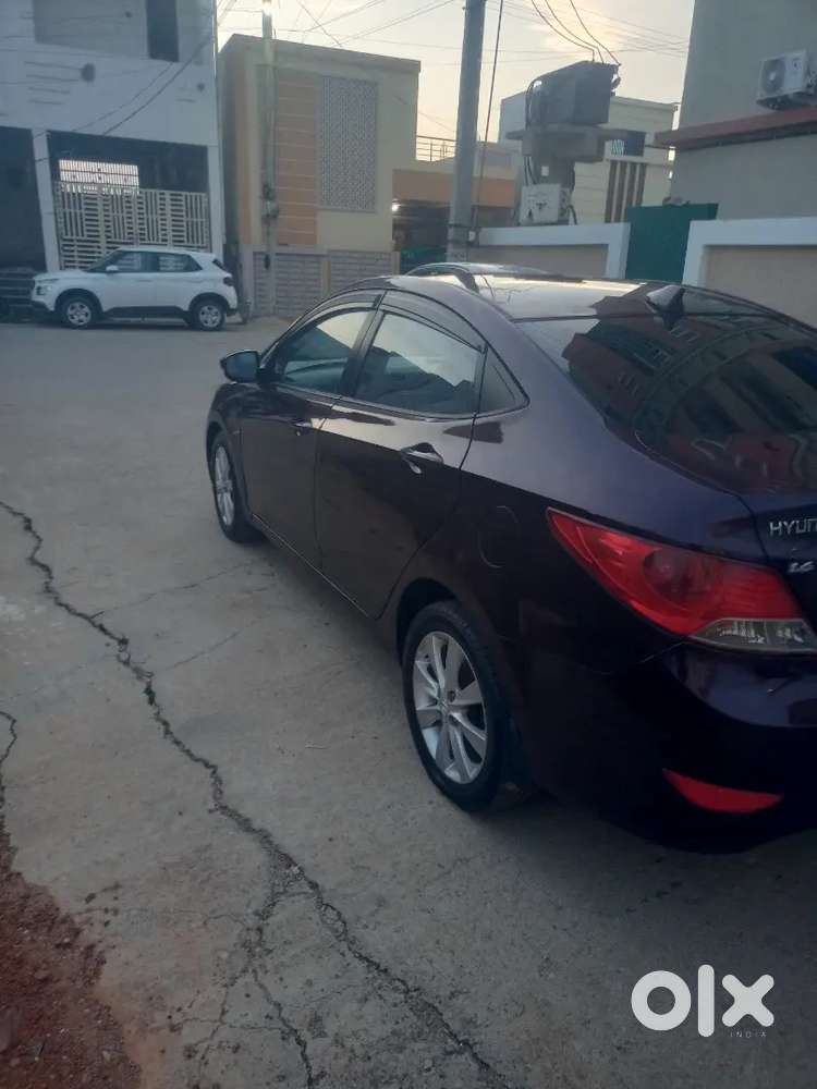 Hyundai Varan 16sx Model 2013