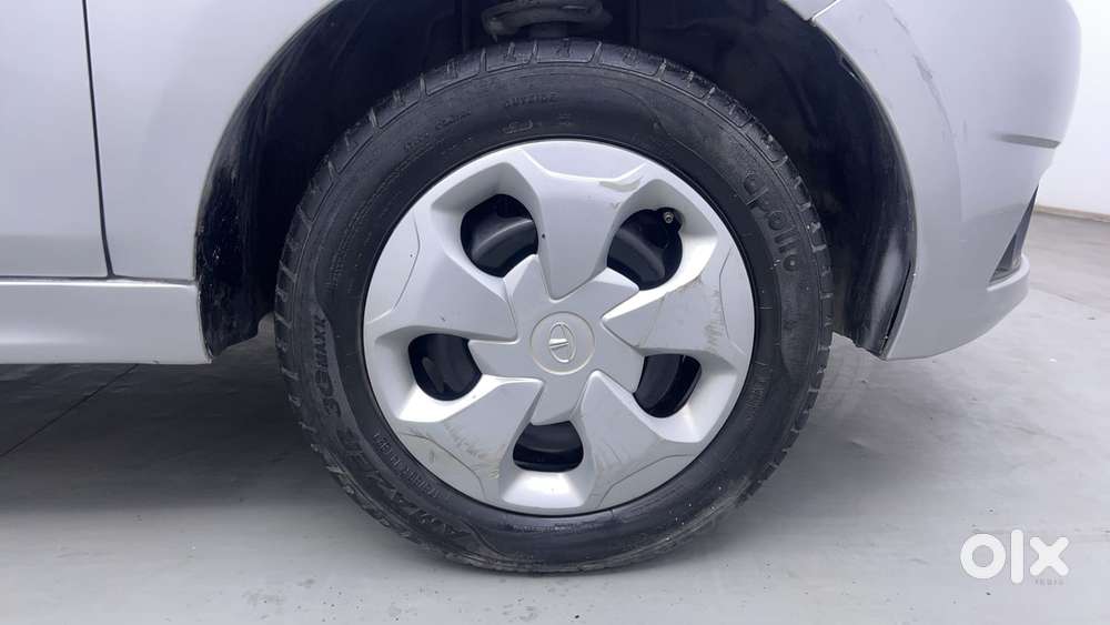 Tata Tiago 1.2 Revotron Xt, 2018, Petrol