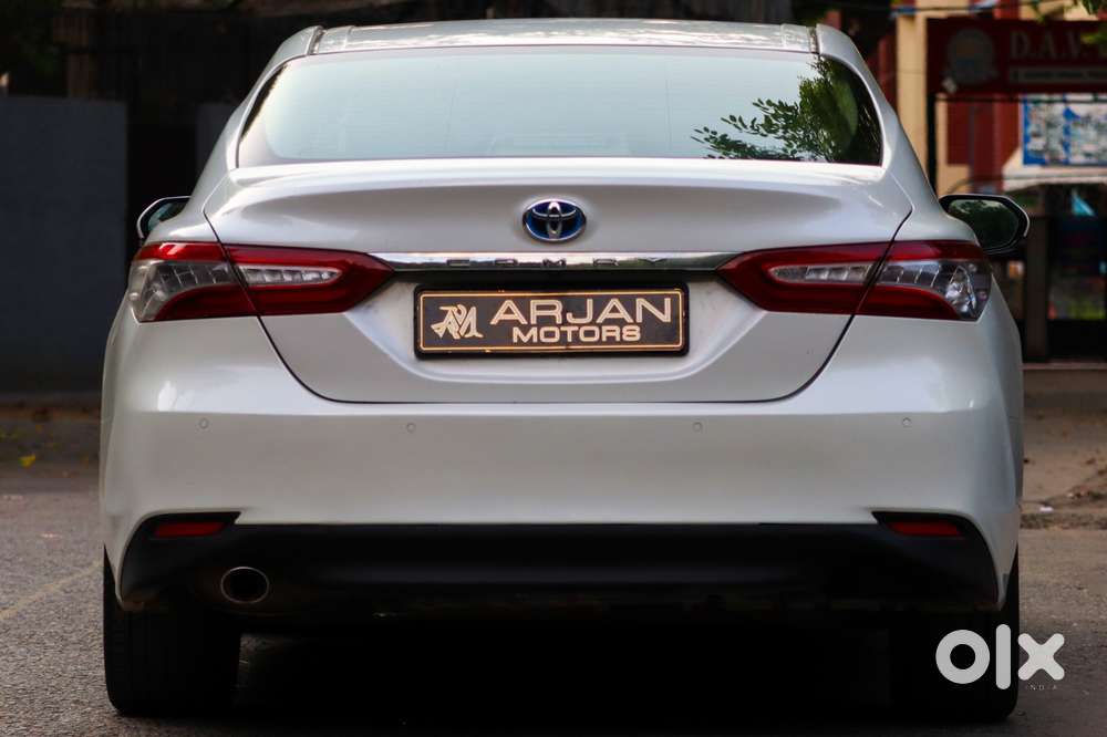 Toyota Camry Hybrid, 2020, Petrol