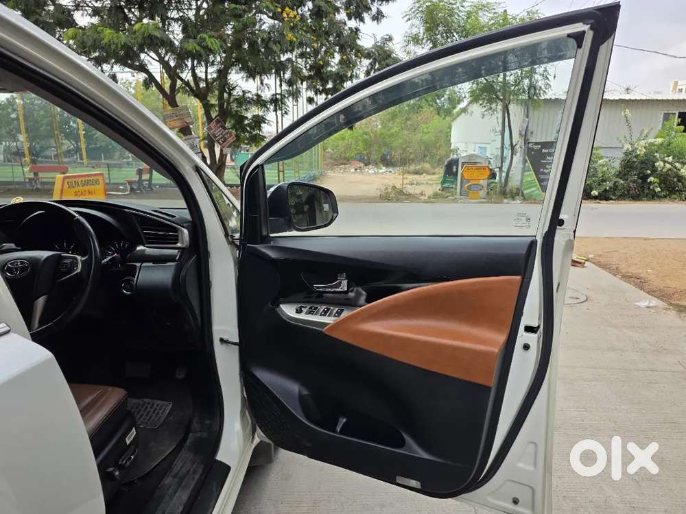 Toyota Innova Crysta 2017