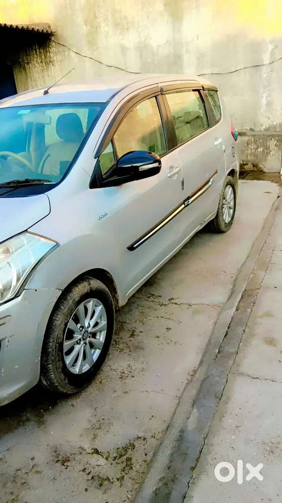 Maruti Suzuki Ertiga 2013/december 2013