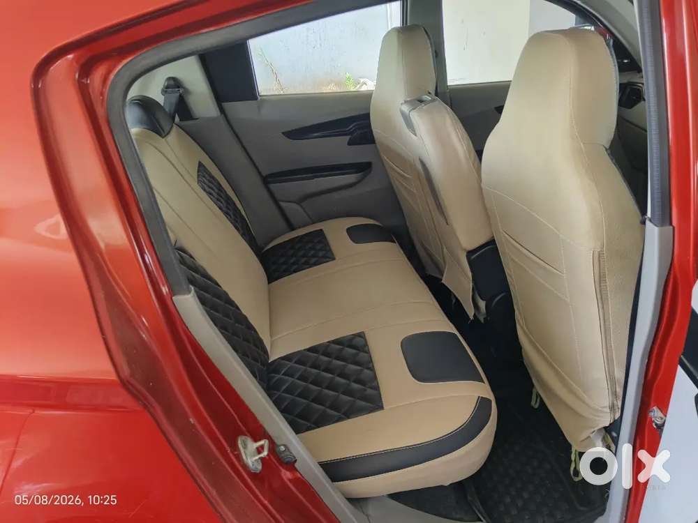 Mahindra Kuv 100 - 6seater