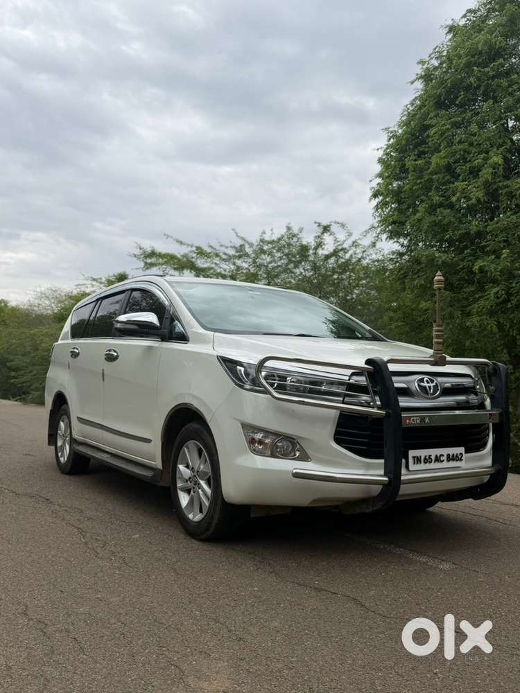 Toyota Innova Crysta Crystal White