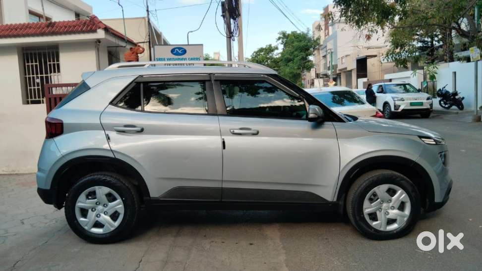 Hyundai Venue 1.2 S Plus, 2021, Petrol