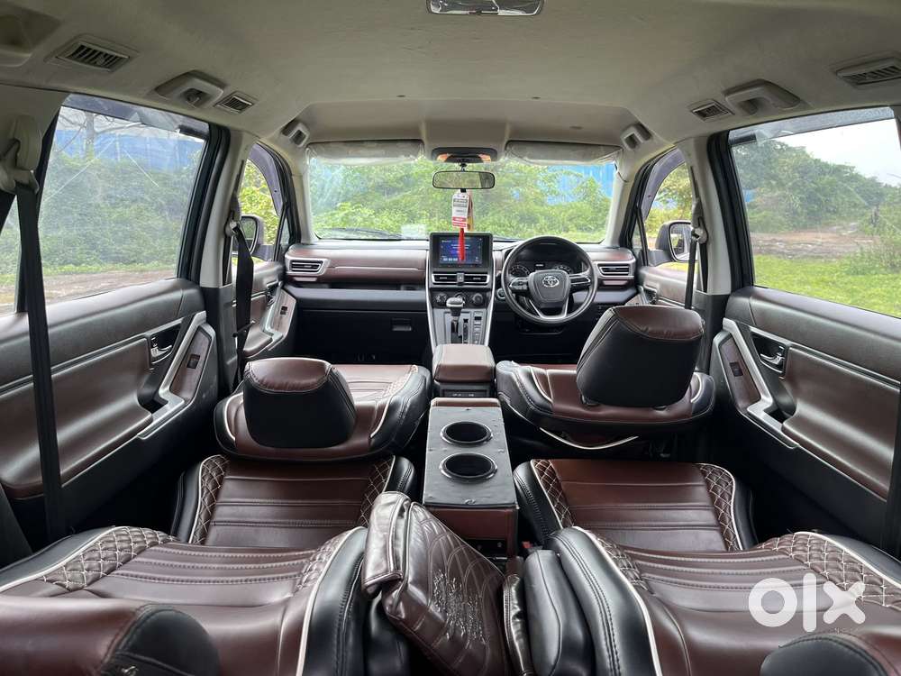 Toyota Innova Hycross 2.0 G-slf 7 Str, 2023, Petrol